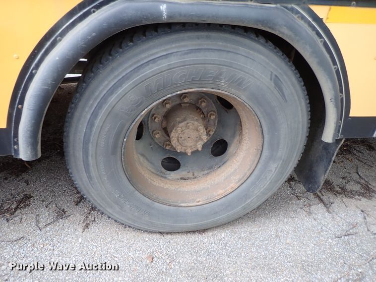 image for item DB7719 2000 Blue Bird TC2000 school bus