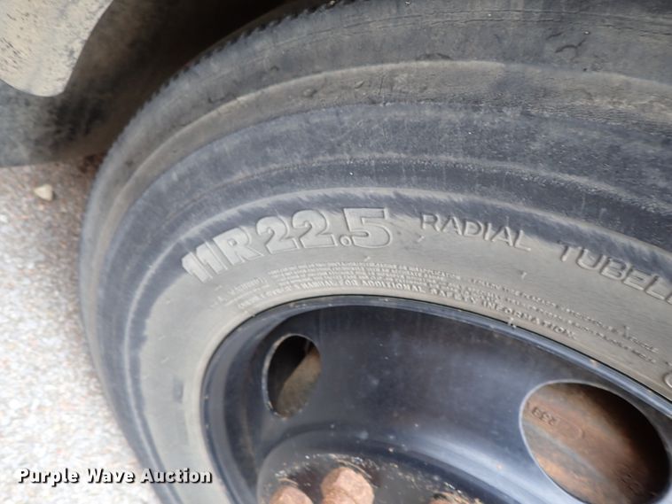 image for item DB7719 2000 Blue Bird TC2000 school bus