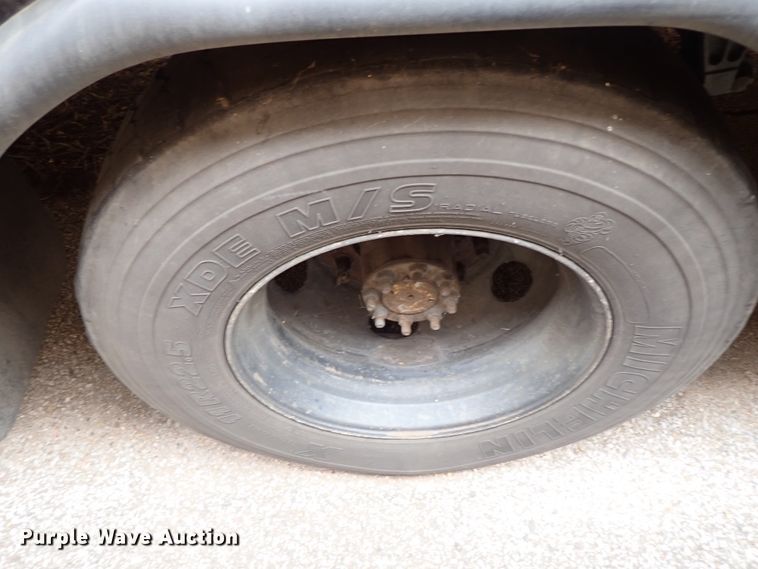 image for item DB7720 1999 Blue Bird TC2000 school bus