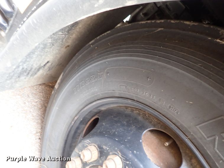 image for item DB7720 1999 Blue Bird TC2000 school bus