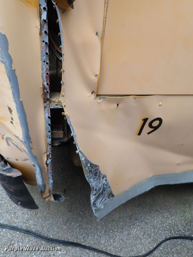 image for item DB7720 1999 Blue Bird TC2000 school bus