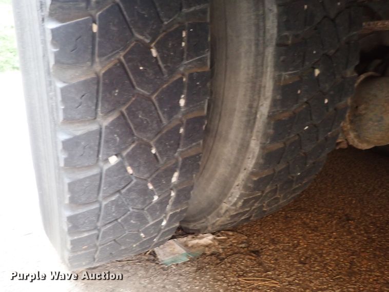 image for item DB7721 1998 Blue Bird TC2000 school bus