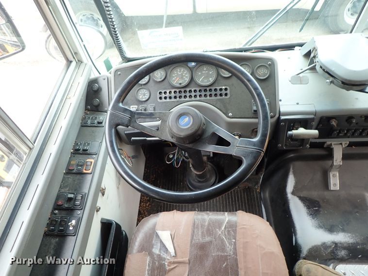 image for item DB7722 2002 Blue Bird TC2000 school bus