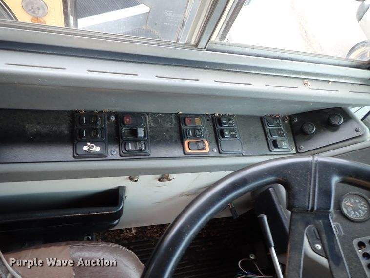 image for item DB7722 2002 Blue Bird TC2000 school bus