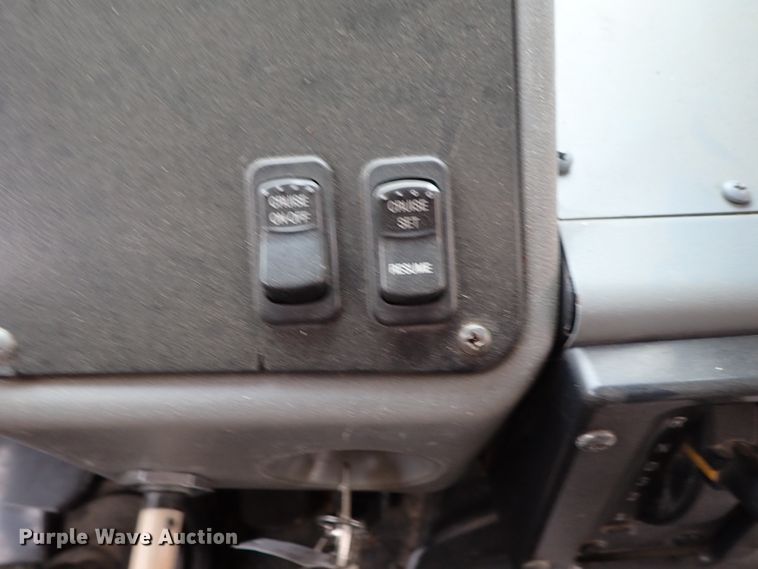 image for item DB7722 2002 Blue Bird TC2000 school bus