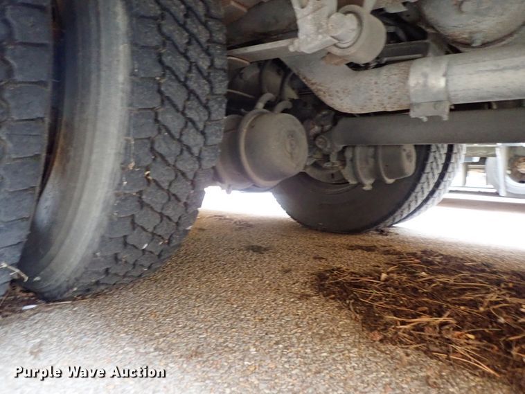 image for item DB7722 2002 Blue Bird TC2000 school bus