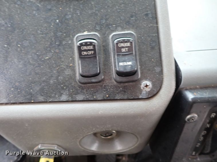 image for item DB7723 2002 Blue Bird TC2000 school bus