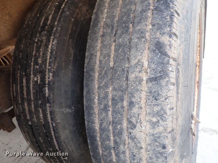 image for item DB7724 1986 Bocats TWS50V0 walking floor trailer