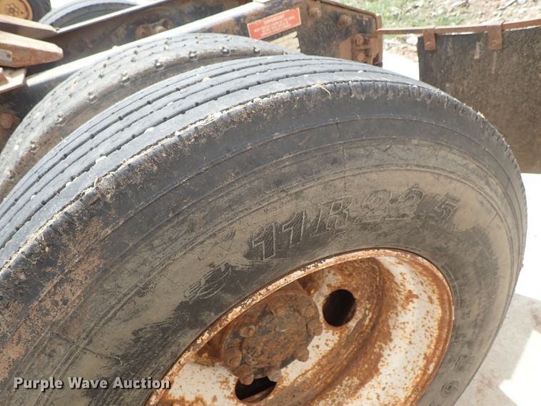 image for item DB7725 1995 White GMC WG semi truck