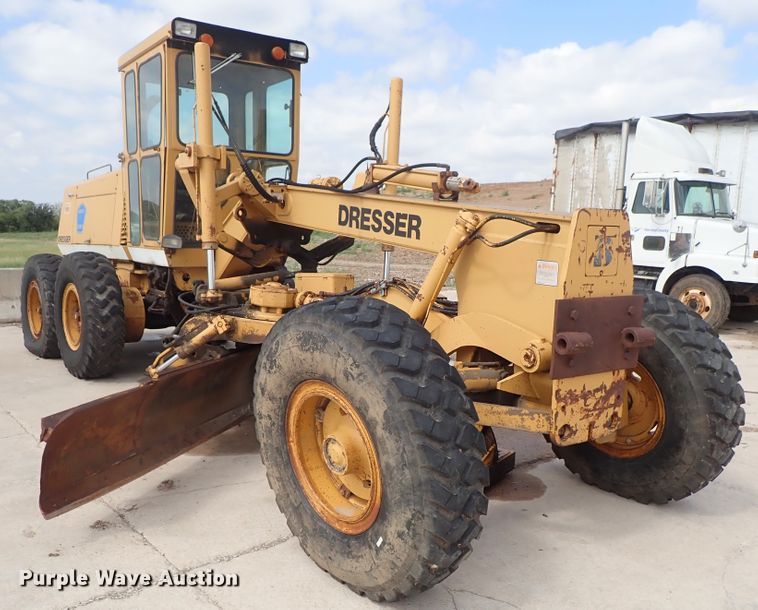 image for item DB7726 1988 Dresser A500E motor grader