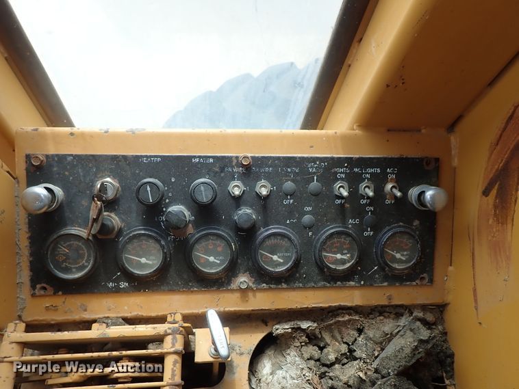 image for item DB7726 1988 Dresser A500E motor grader