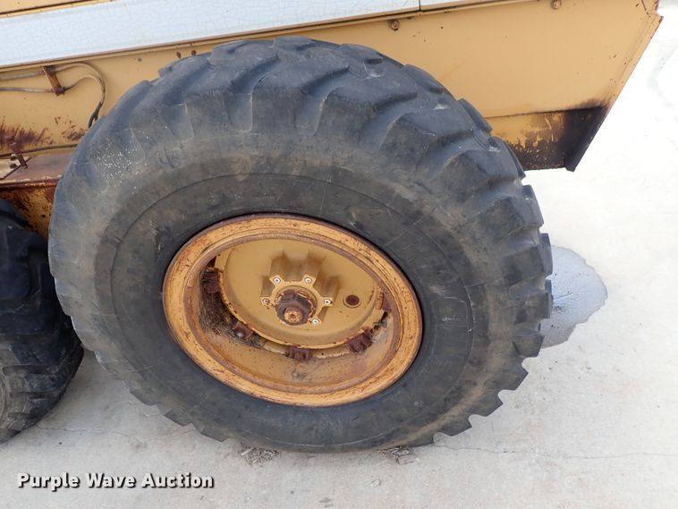 image for item DB7726 1988 Dresser A500E motor grader