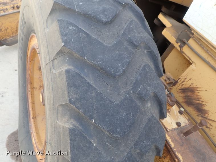 image for item DB7726 1988 Dresser A500E motor grader