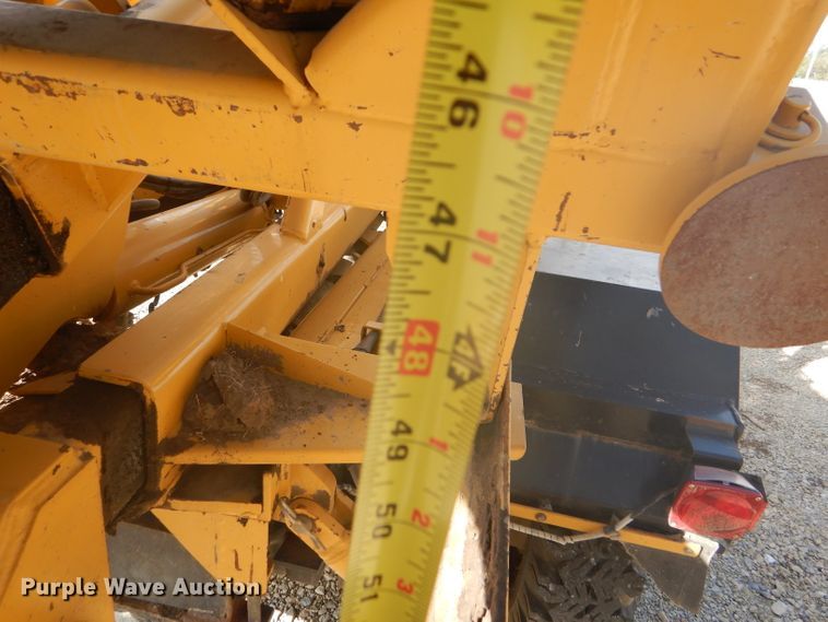 image for item DD4457 1991 Ford F600 truck with Vermeer tree spade