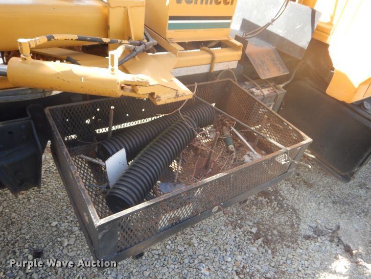 image for item DD4457 1991 Ford F600 truck with Vermeer tree spade