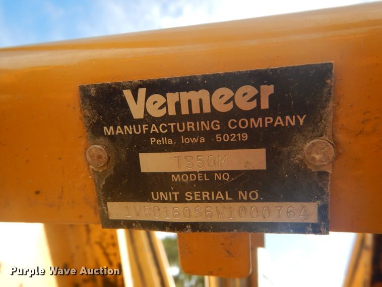 image for item DD4457 1991 Ford F600 truck with Vermeer tree spade