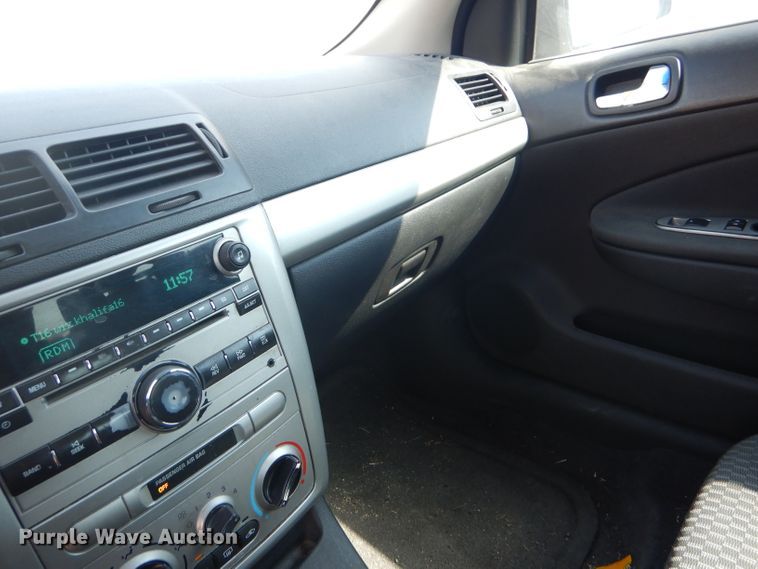 image for item DD4460 2009 Chevrolet Cobalt LS