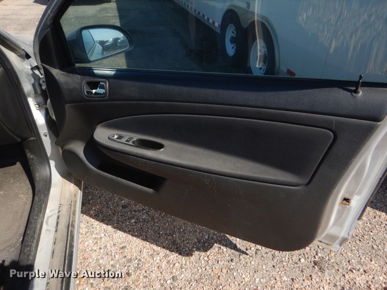 image for item DD4460 2009 Chevrolet Cobalt LS