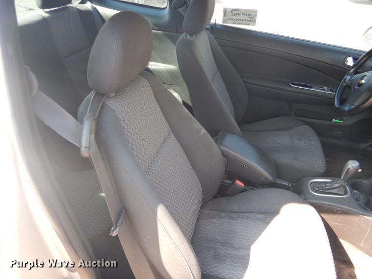 image for item DD4460 2009 Chevrolet Cobalt LS