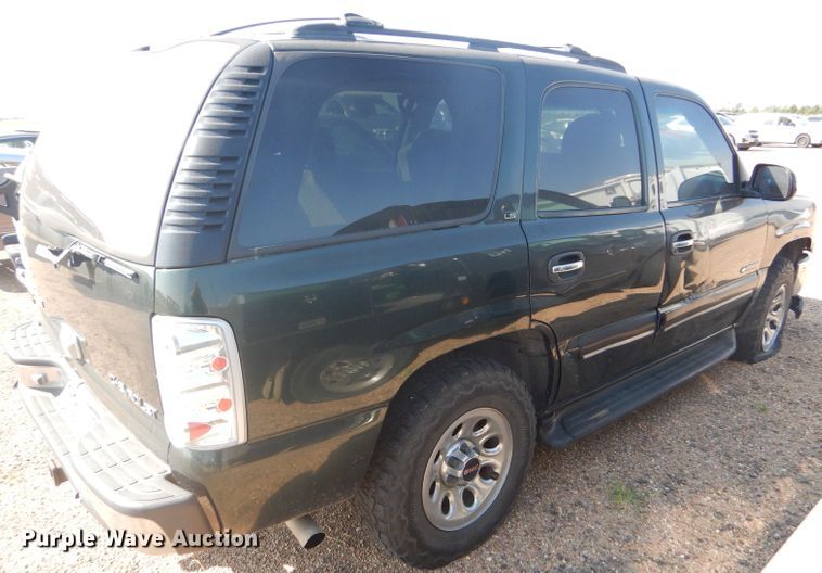 image for item DD4461 2001 Chevrolet Tahoe SUV