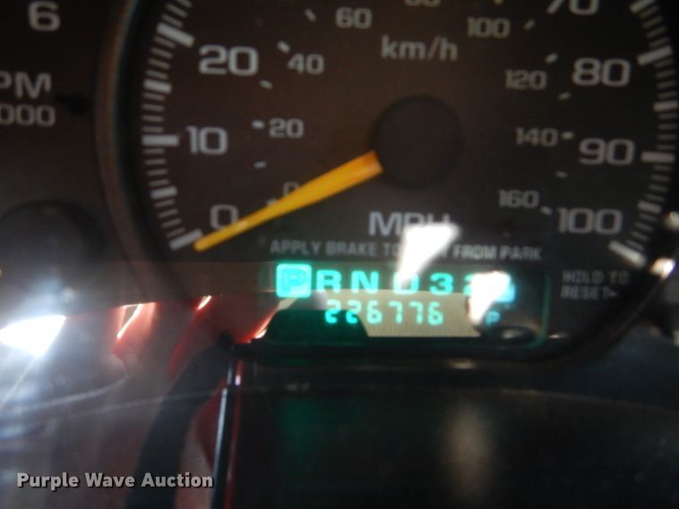 image for item DD4461 2001 Chevrolet Tahoe SUV