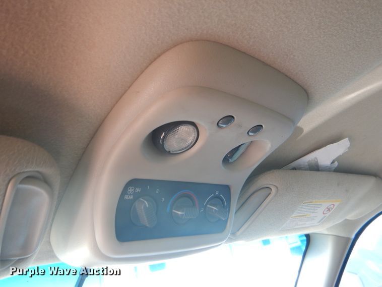 image for item DD4461 2001 Chevrolet Tahoe SUV