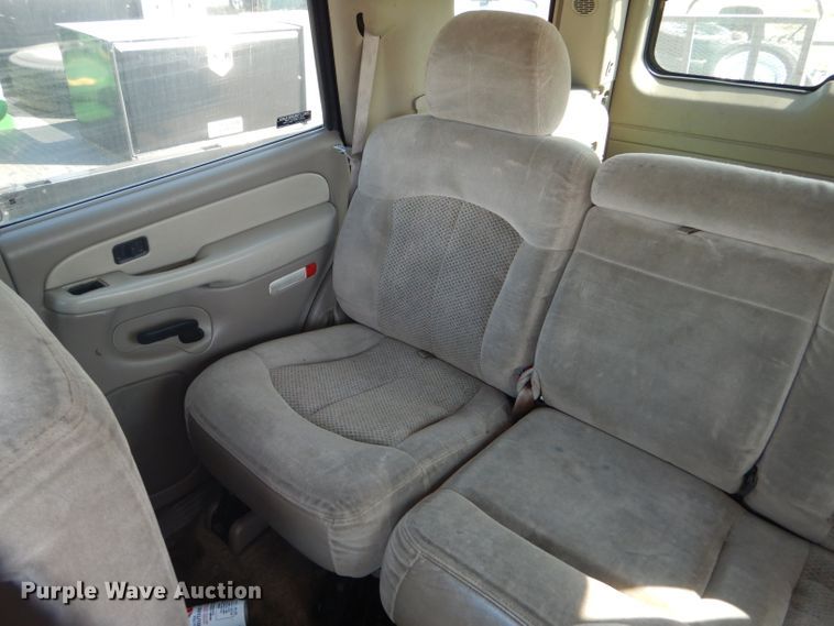 image for item DD4461 2001 Chevrolet Tahoe SUV