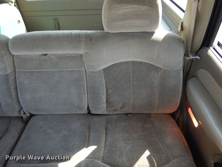 image for item DD4461 2001 Chevrolet Tahoe SUV