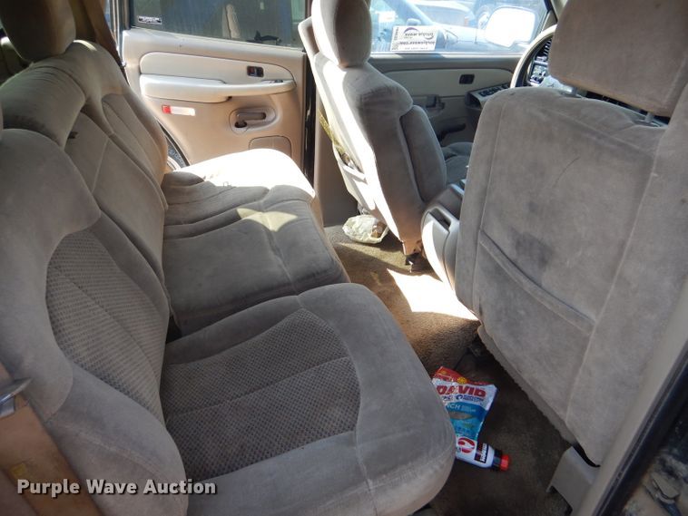 image for item DD4461 2001 Chevrolet Tahoe SUV