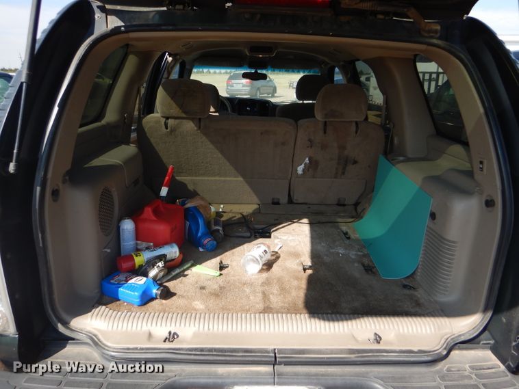 image for item DD4461 2001 Chevrolet Tahoe SUV