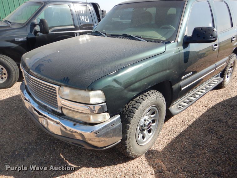 image for item DD4461 2001 Chevrolet Tahoe SUV