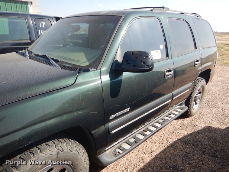 image for item DD4461 2001 Chevrolet Tahoe SUV