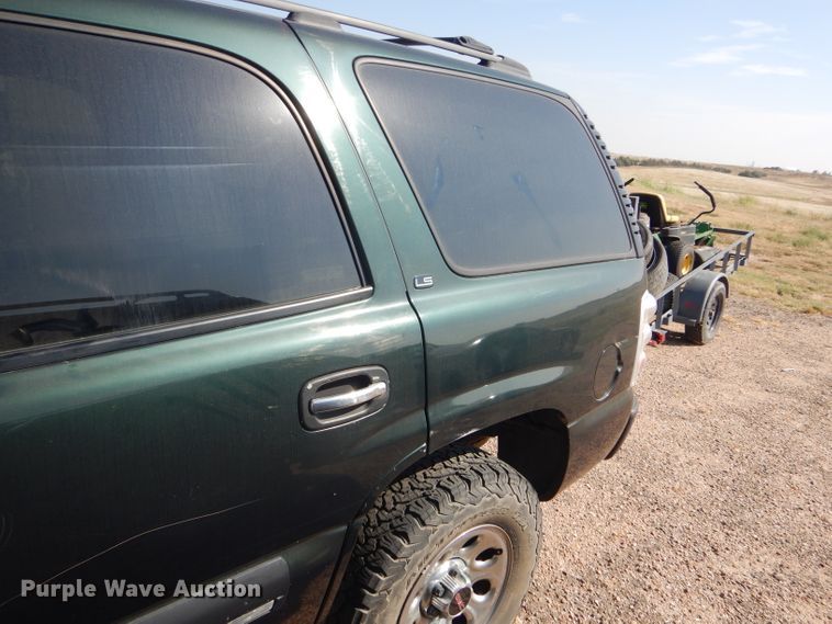 image for item DD4461 2001 Chevrolet Tahoe SUV
