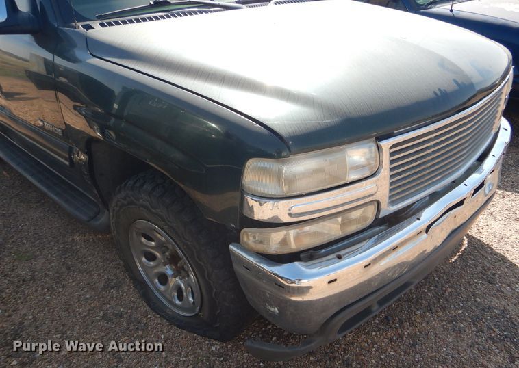 image for item DD4461 2001 Chevrolet Tahoe SUV