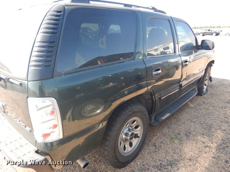 image for item DD4461 2001 Chevrolet Tahoe SUV