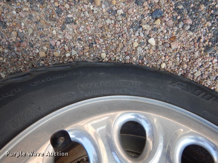 image for item DD4461 2001 Chevrolet Tahoe SUV