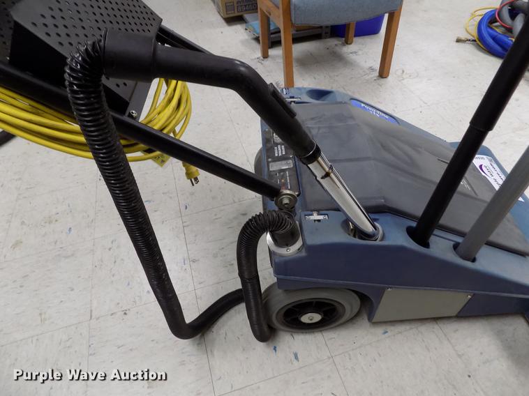 image for item DE0458 Powr-Flite Piranha PF2028 vacuum