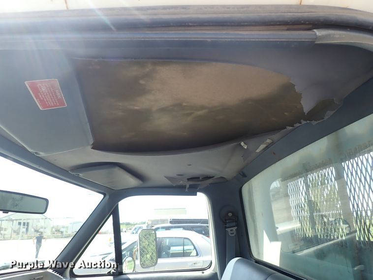 image for item DE0919 1990 Ford F450 Super Duty dump truck