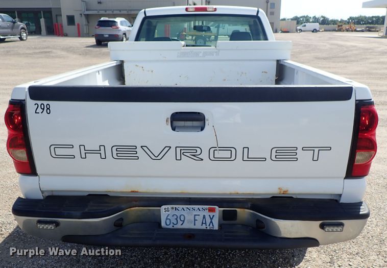 image for item DE0920 2006 Chevrolet Silverado 1500 pickup truck