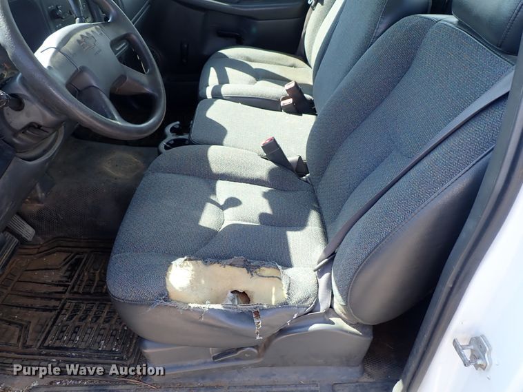 image for item DE0920 2006 Chevrolet Silverado 1500 pickup truck