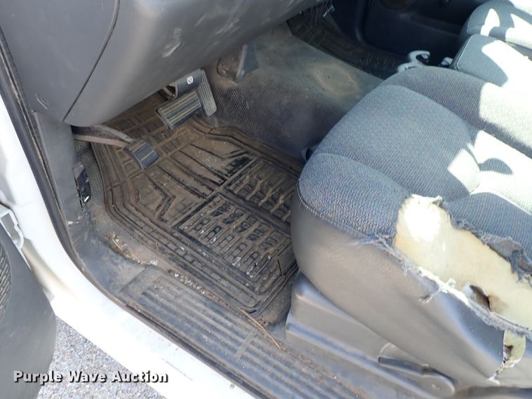 image for item DE0920 2006 Chevrolet Silverado 1500 pickup truck