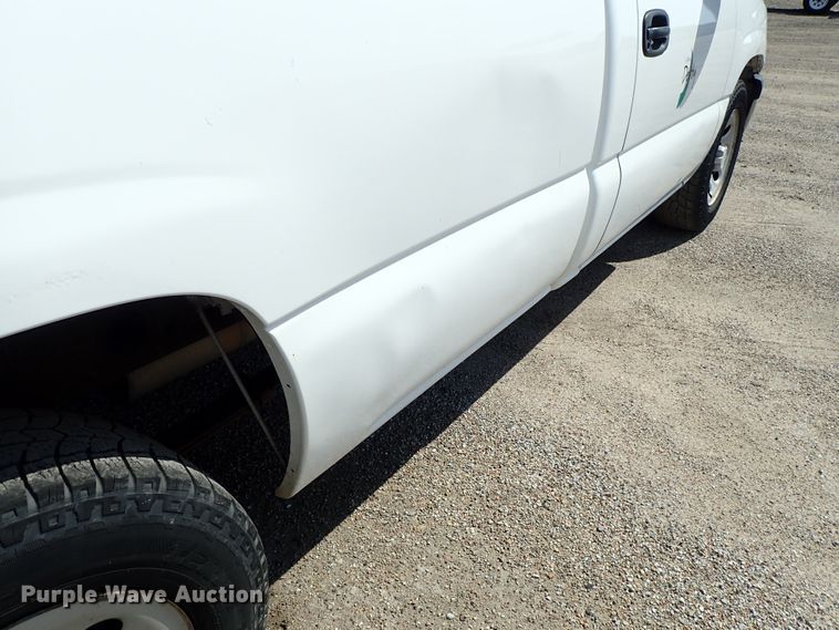 image for item DE0920 2006 Chevrolet Silverado 1500 pickup truck