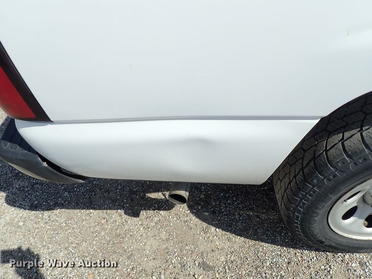 image for item DE0920 2006 Chevrolet Silverado 1500 pickup truck