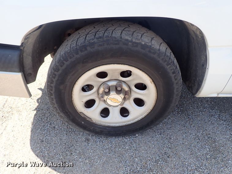 image for item DE0920 2006 Chevrolet Silverado 1500 pickup truck