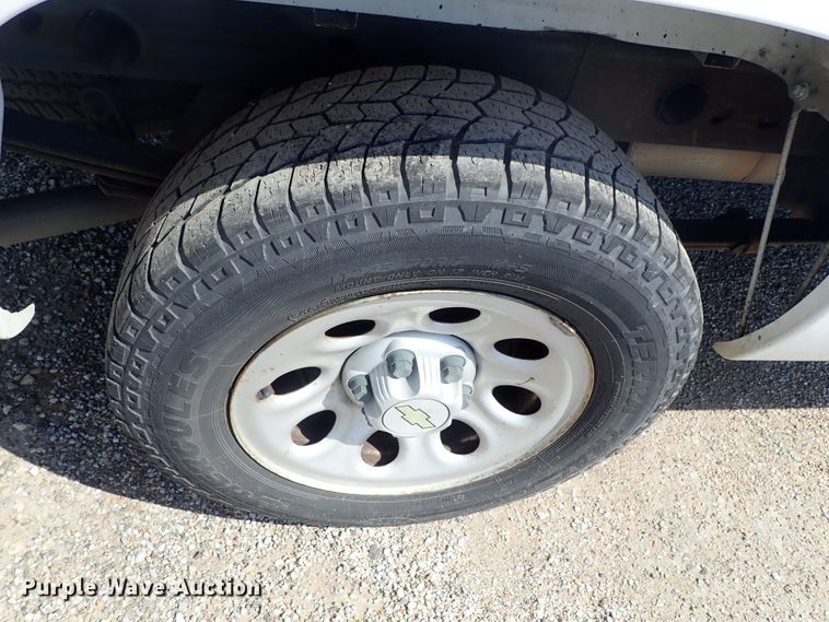 image for item DE0920 2006 Chevrolet Silverado 1500 pickup truck