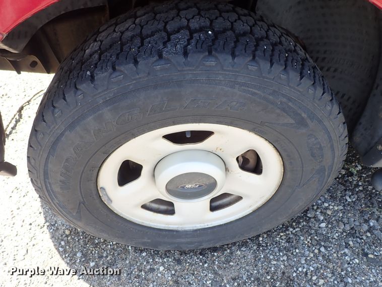 image for item DE0923 2005 Ford Expedition SUV