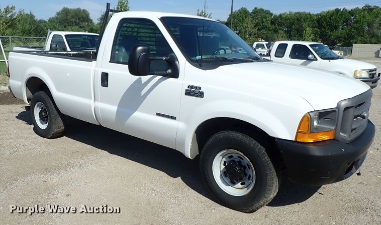 image for item DE0924 1999 Ford F250 Super Duty XL pickup truck