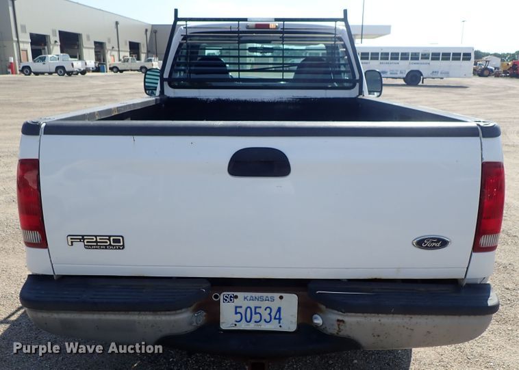 image for item DE0924 1999 Ford F250 Super Duty XL pickup truck