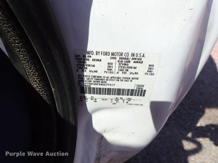 image for item DE0924 1999 Ford F250 Super Duty XL pickup truck