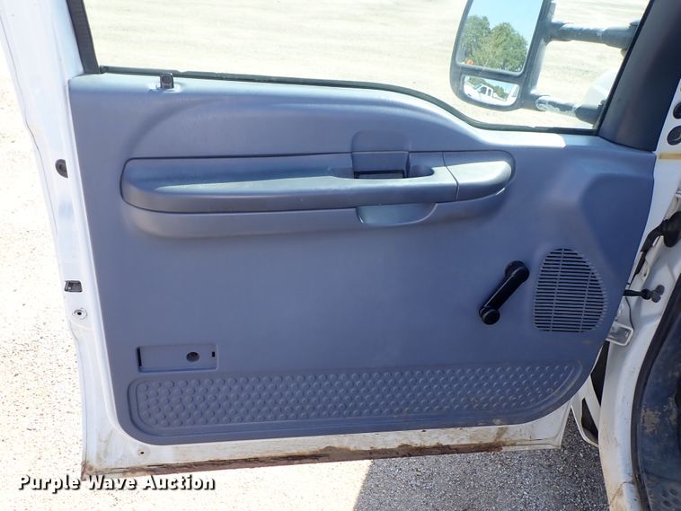 image for item DE0924 1999 Ford F250 Super Duty XL pickup truck